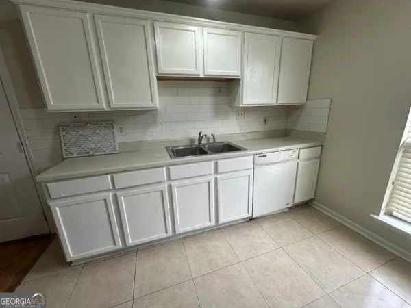 $1,500 | 465 Eagles Crossing Circle, Riverdale, GA 30274