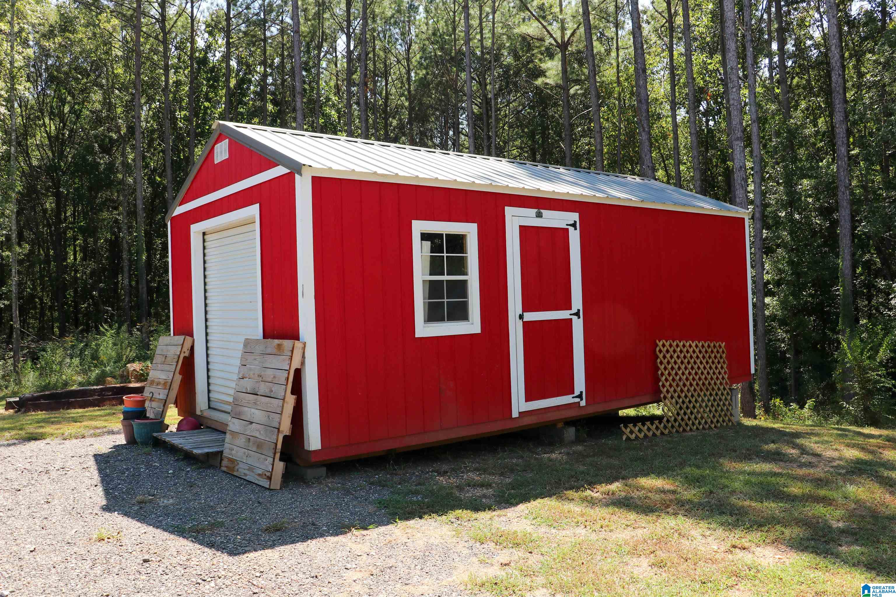 325 Granttown Road Munford, AL 36268 - Photo 2 of 49