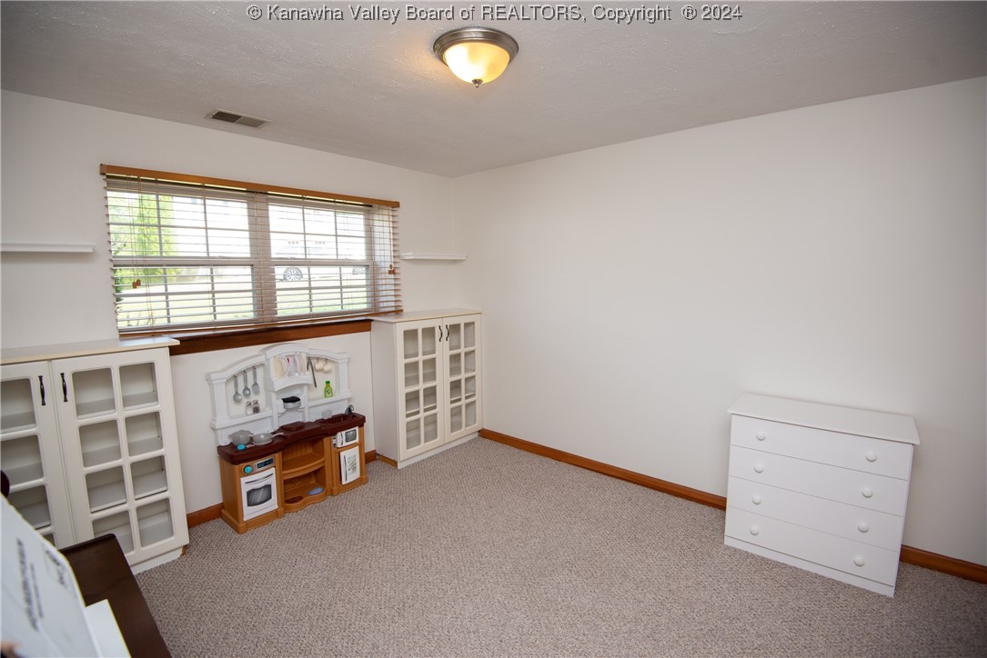 41 Oakvale Road Hurricane, WV 25526 - Photo 20 of 29 Gallery Image 20