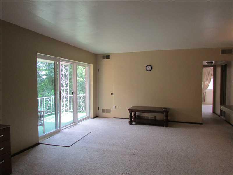 222 Coraopolis Road Coraopolis, PA 15108 - Photo 10 of 14 Interior Space/Layout.
