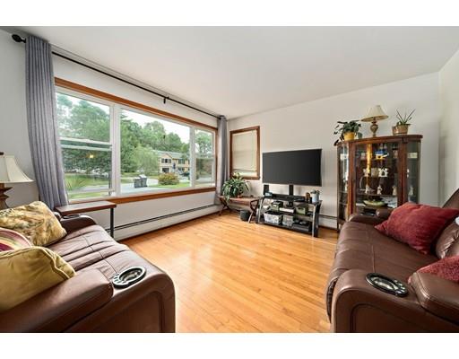 122 Stony Brook Road Raynham, MA 02767 - Photo 5 of 15 Gallery Image 5