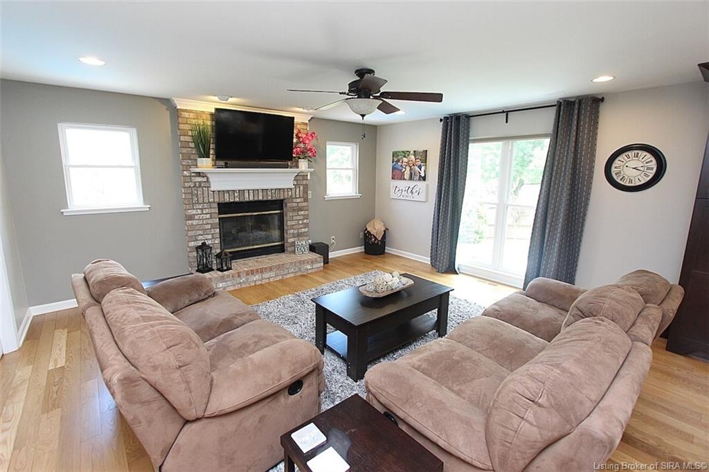 3068 Cobblers Crossing Road New Albany, IN 47150 - Photo 7 of 70 Gallery Image 7