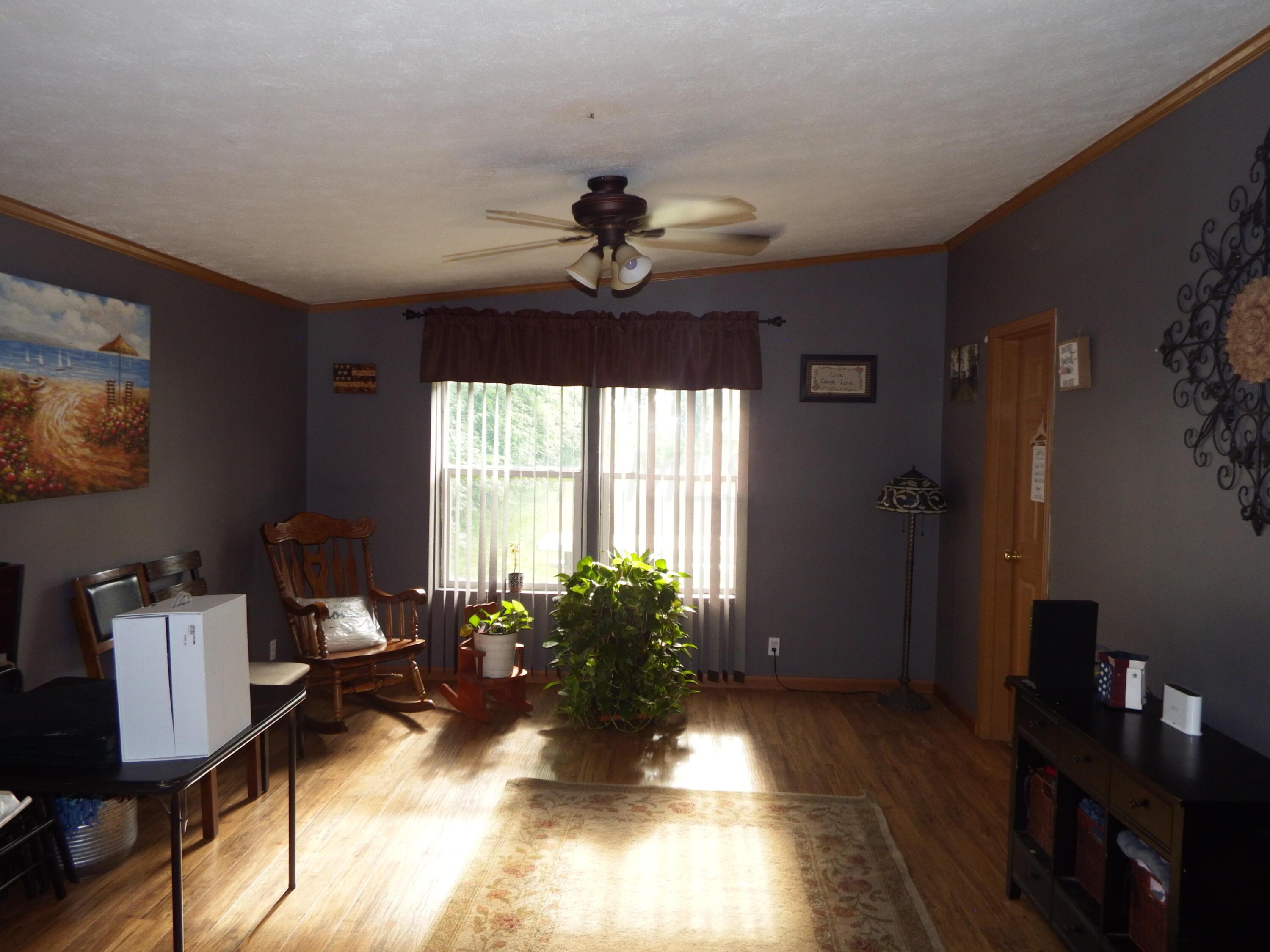 51 Front Street Commercial Point, OH 43116 - Photo 14 of 23 DSCF5309