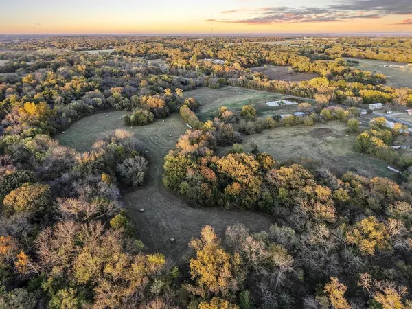 $600,000 | 469 Dugan Chapel Road, Bells, TX 75414