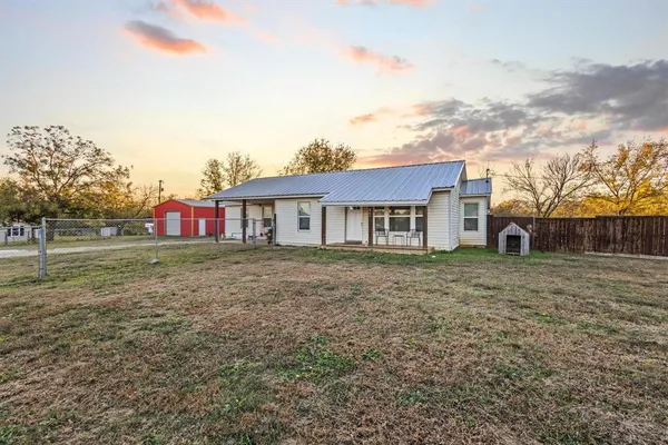 $600,000 | 469 Dugan Chapel Road, Bells, TX 75414