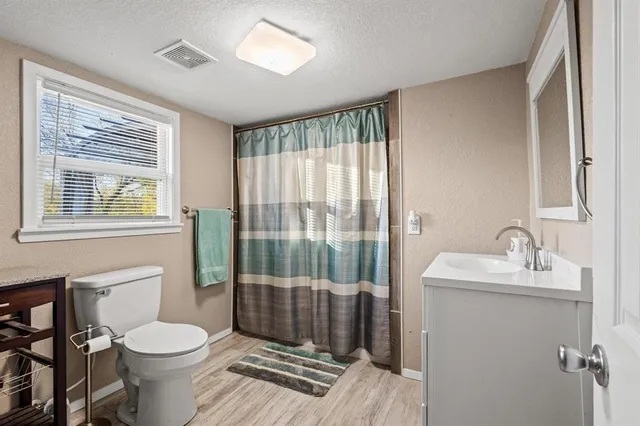 $625,000 | 469 Dugan Chapel Road, Bells, TX 75414