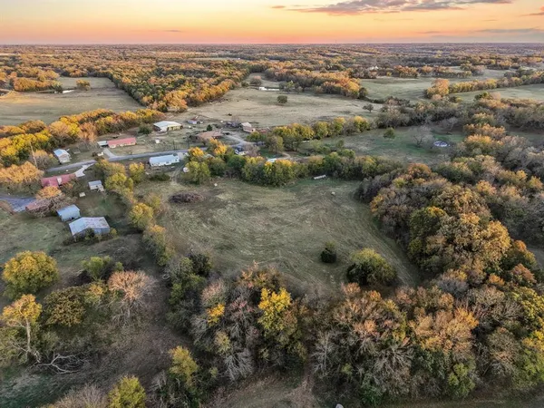 $600,000 | 469 Dugan Chapel Road, Bells, TX 75414