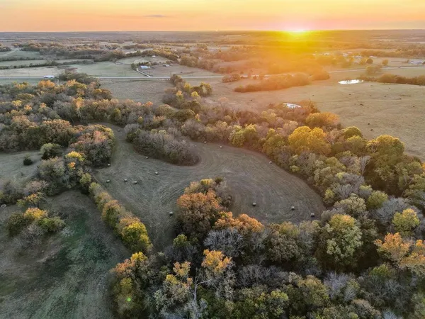 $600,000 | 469 Dugan Chapel Road, Bells, TX 75414