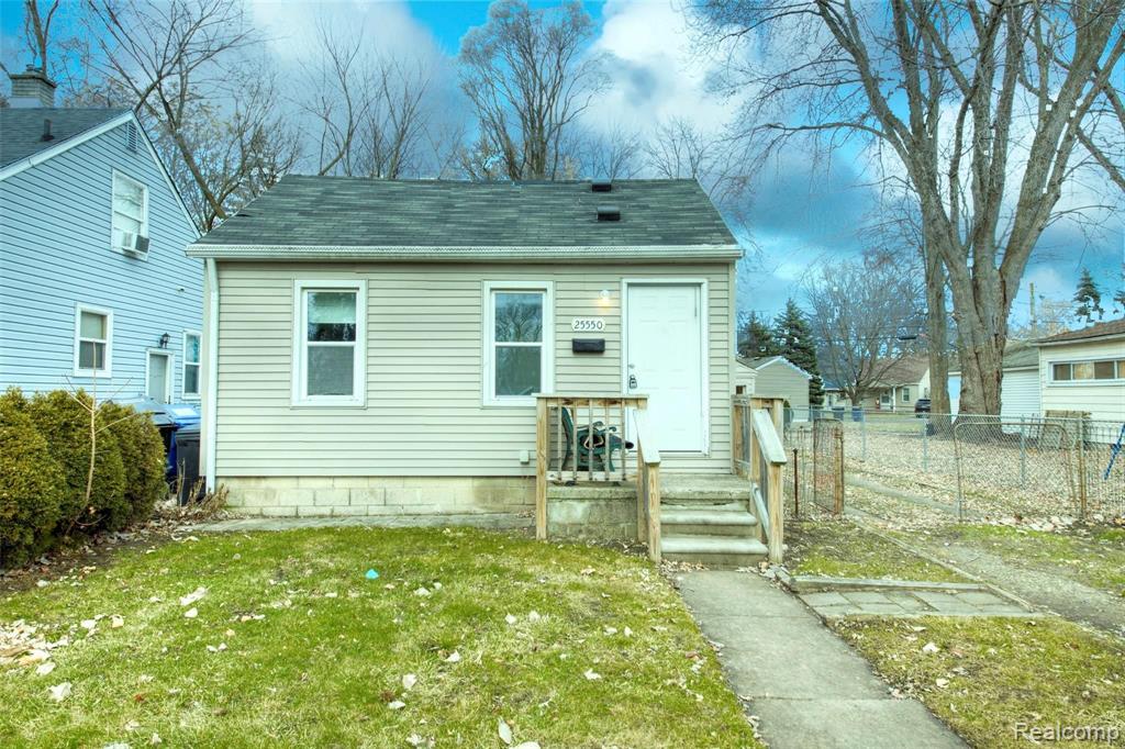 25550 Student Redford, MI 48239 - Photo 1 of 13