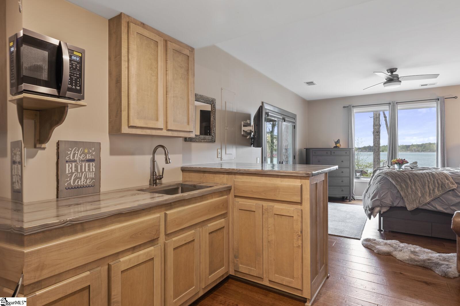 803 Clearlake Point Seneca, SC 29672 - Photo 33 of 35 Gallery Image 33