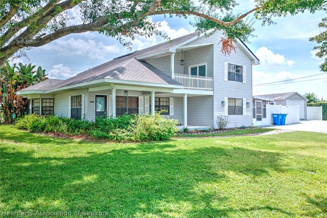 1216 Edgewater Point Drive Sebring, FL 33870 - Photo 1 of 40