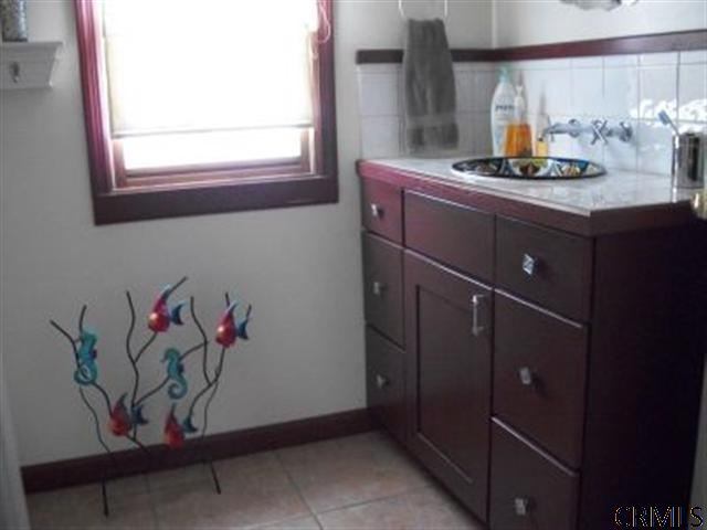 35 Romeyn Avenue Amsterdam, NY 12010 - Photo 13 of 17 Photo 13