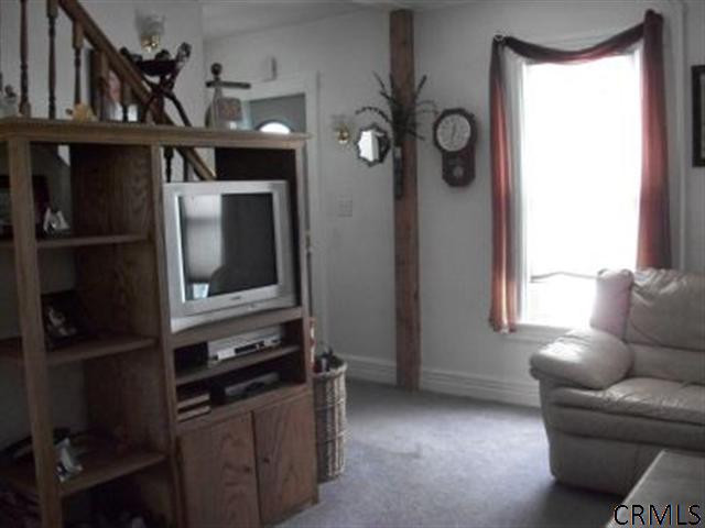 35 Romeyn Avenue Amsterdam, NY 12010 - Photo 7 of 17 Photo 7