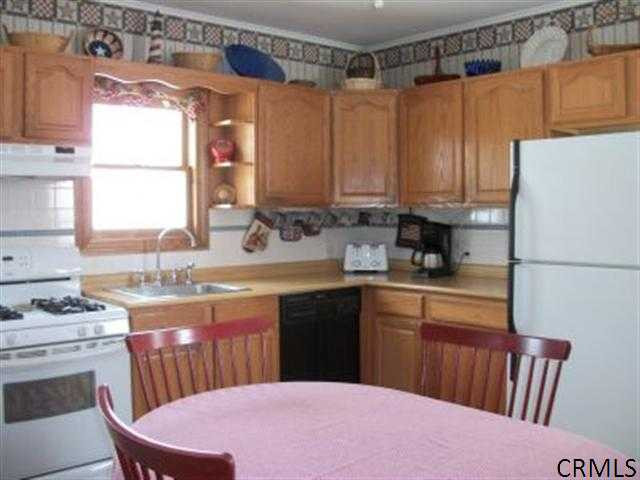 35 Romeyn Avenue Amsterdam, NY 12010 - Photo 9 of 17 Photo 9