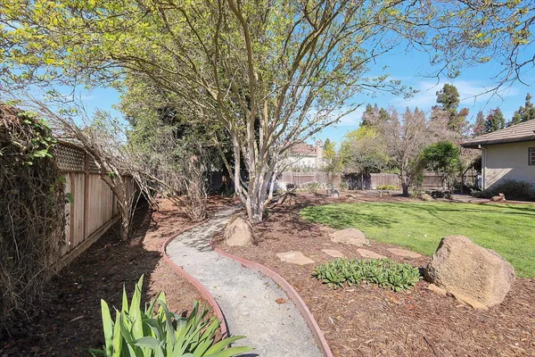 $1,190,000 | 620 Lyndsey Lane, Yuba City, CA 95993