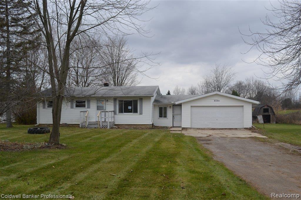 4029 North Henderson Road Davison, MI 48423 - Photo 1 of 8 DSC_0081.JPG
