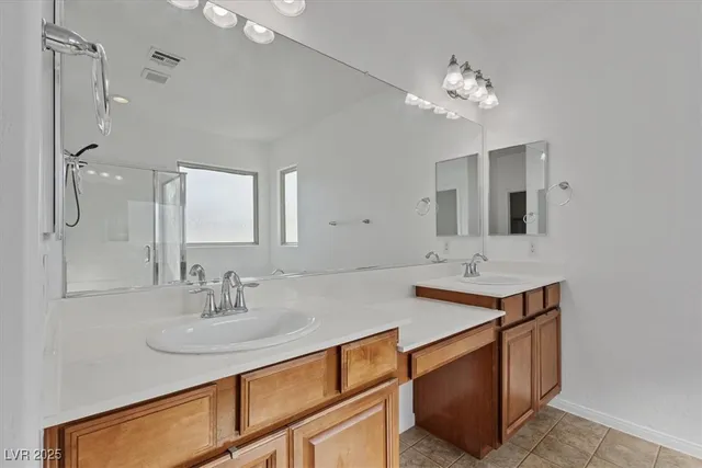 $2,050 | 1021 Valley Light Avenue, Henderson, NV 89011