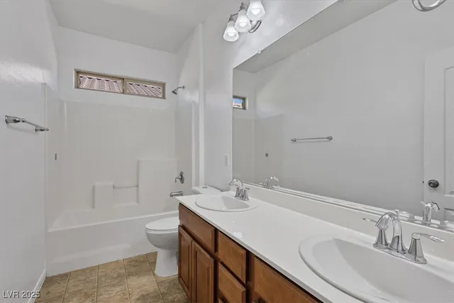 $2,050 | 1021 Valley Light Avenue, Henderson, NV 89011