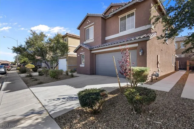 $2,050 | 1021 Valley Light Avenue, Henderson, NV 89011