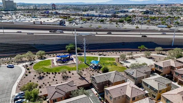 $2,050 | 1021 Valley Light Avenue, Henderson, NV 89011