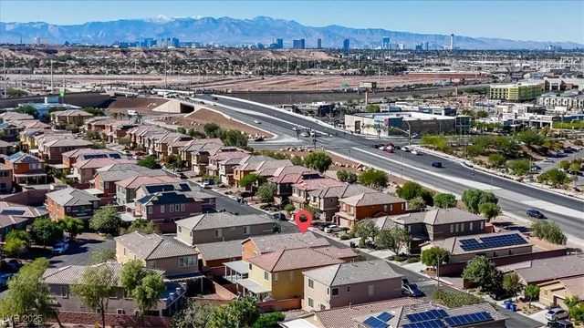 $2,050 | 1021 Valley Light Avenue, Henderson, NV 89011