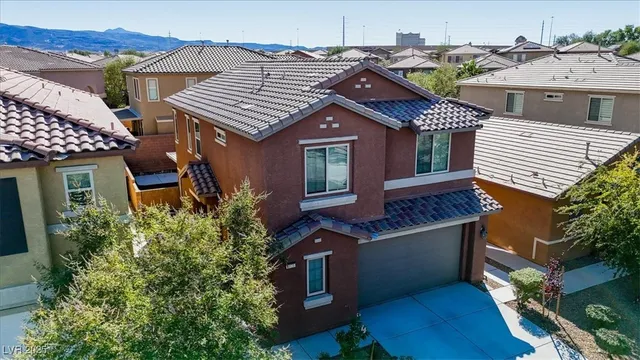 $2,050 | 1021 Valley Light Avenue, Henderson, NV 89011