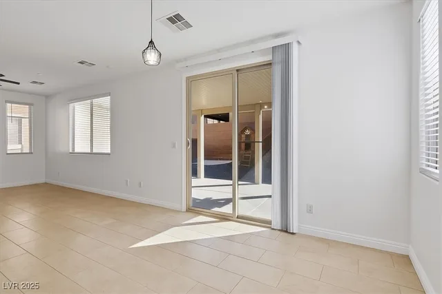 $2,050 | 1021 Valley Light Avenue, Henderson, NV 89011