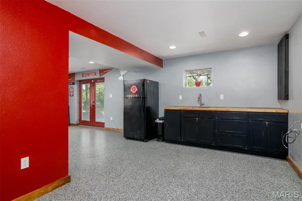 $390,000 | 1606 Rustic Lane, Troy, IL 62294