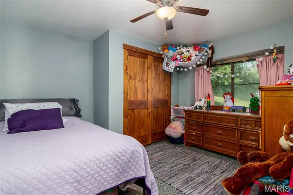 $390,000 | 1606 Rustic Lane, Troy, IL 62294