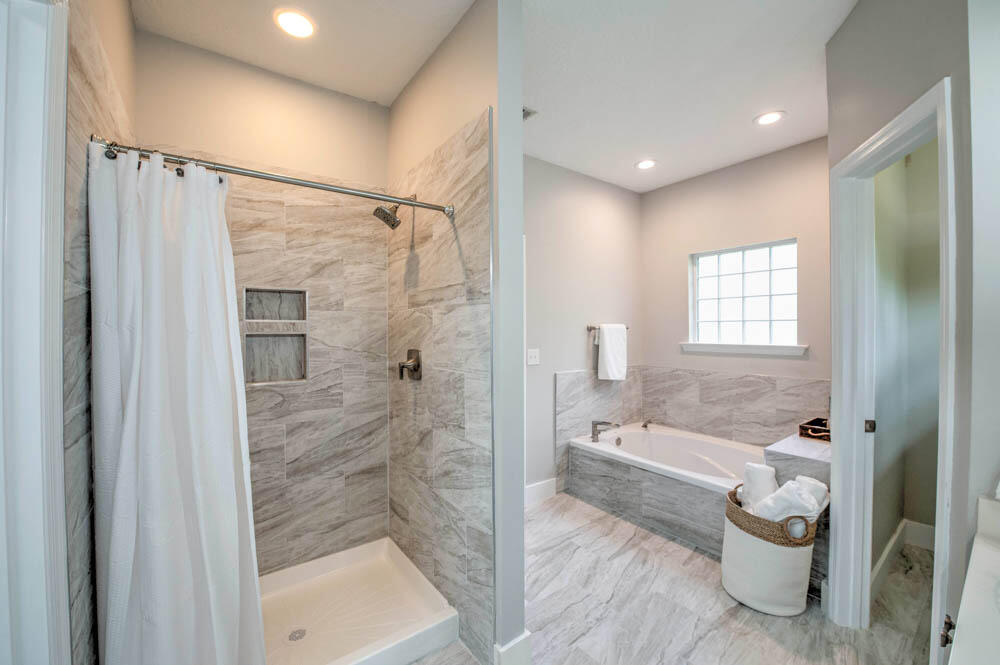 5424 Cemetery Road Grovetown, GA 30813 - Photo 27 of 59 New bathtub, and new shower!