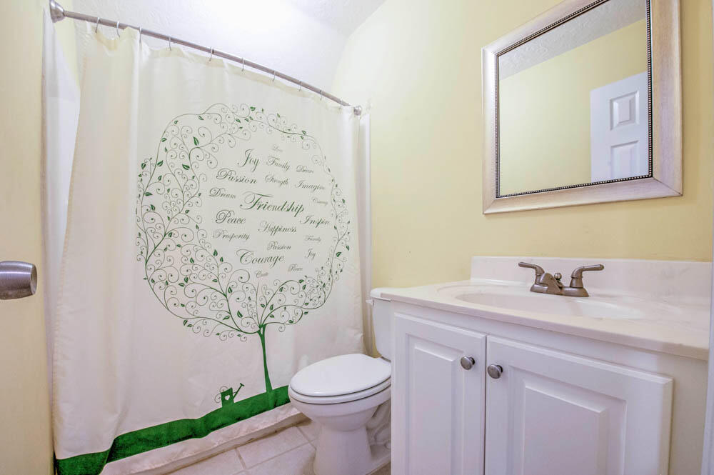 5424 Cemetery Road Grovetown, GA 30813 - Photo 33 of 59 Upstairs spare bathroom!