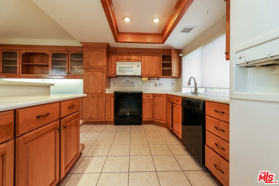 24342 Blueridge Road Lake Forest, CA 92630 - Photo 4 of 52 Gallery Image 4