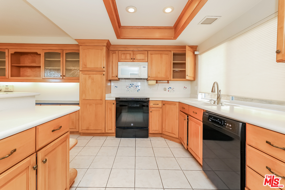 24342 Blueridge Road Lake Forest, CA 92630 - Photo 38 of 52 Gallery Image 38