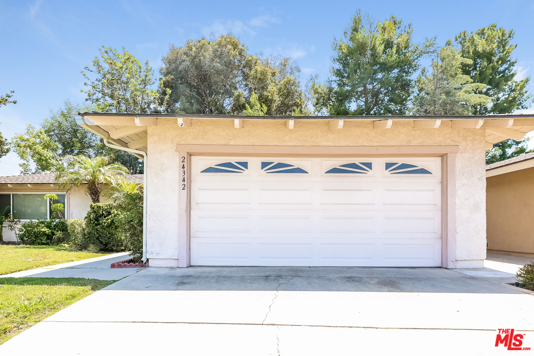24342 Blueridge Road Lake Forest, CA 92630 - Photo 7 of 52 Gallery Image 7