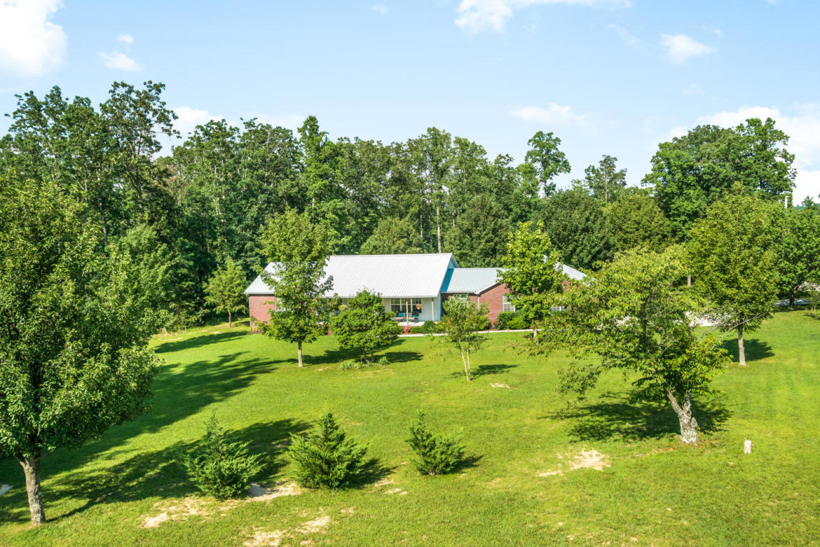 31 Lewis Cross Road Dunlap, TN 37327 - Photo 3 of 40 20170727010855223413000000-o