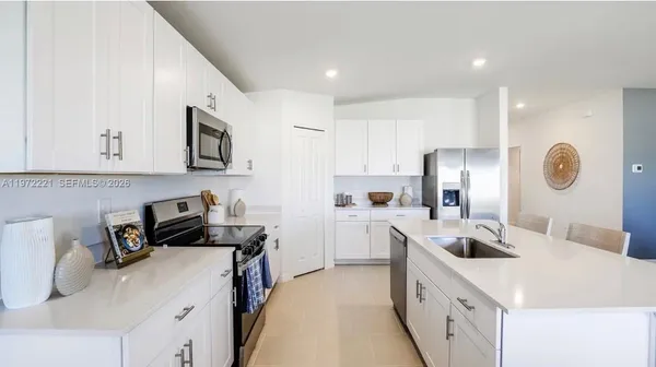 $2,400 | 329 Marta Drive, Lehigh Acres, FL 33974