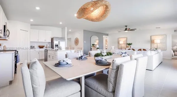 $2,400 | 329 Marta Drive, Lehigh Acres, FL 33974