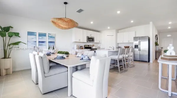 $2,400 | 329 Marta Drive, Lehigh Acres, FL 33974