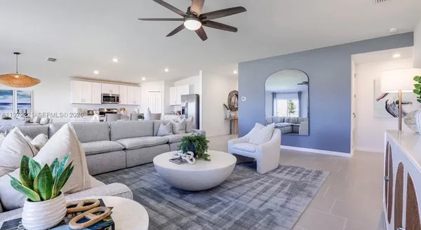 $2,400 | 329 Marta Drive, Lehigh Acres, FL 33974