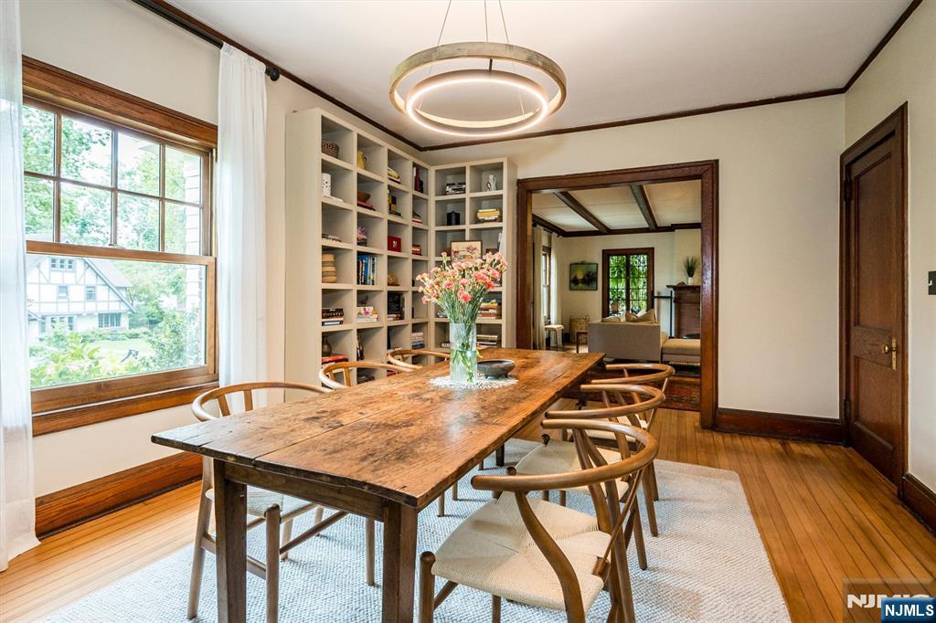 42 Hamilton Road Glen Ridge, NJ 07028 - Photo 12 of 44 Gallery Image 12