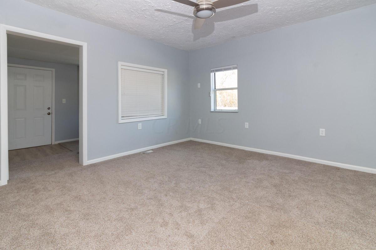 3661 Dixon Road Southwest Pataskala, OH 43062 - Photo 12 of 19 Gallery Image 12