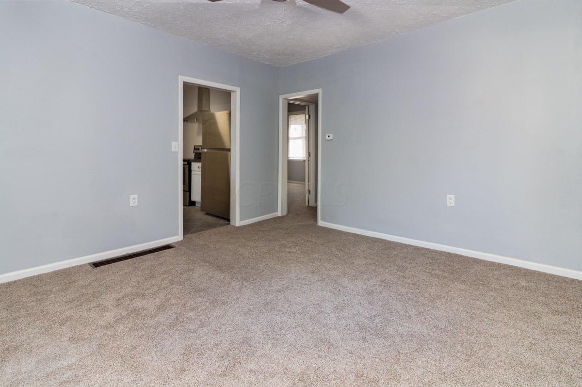 3661 Dixon Road Southwest Pataskala, OH 43062 - Photo 13 of 19 Gallery Image 13