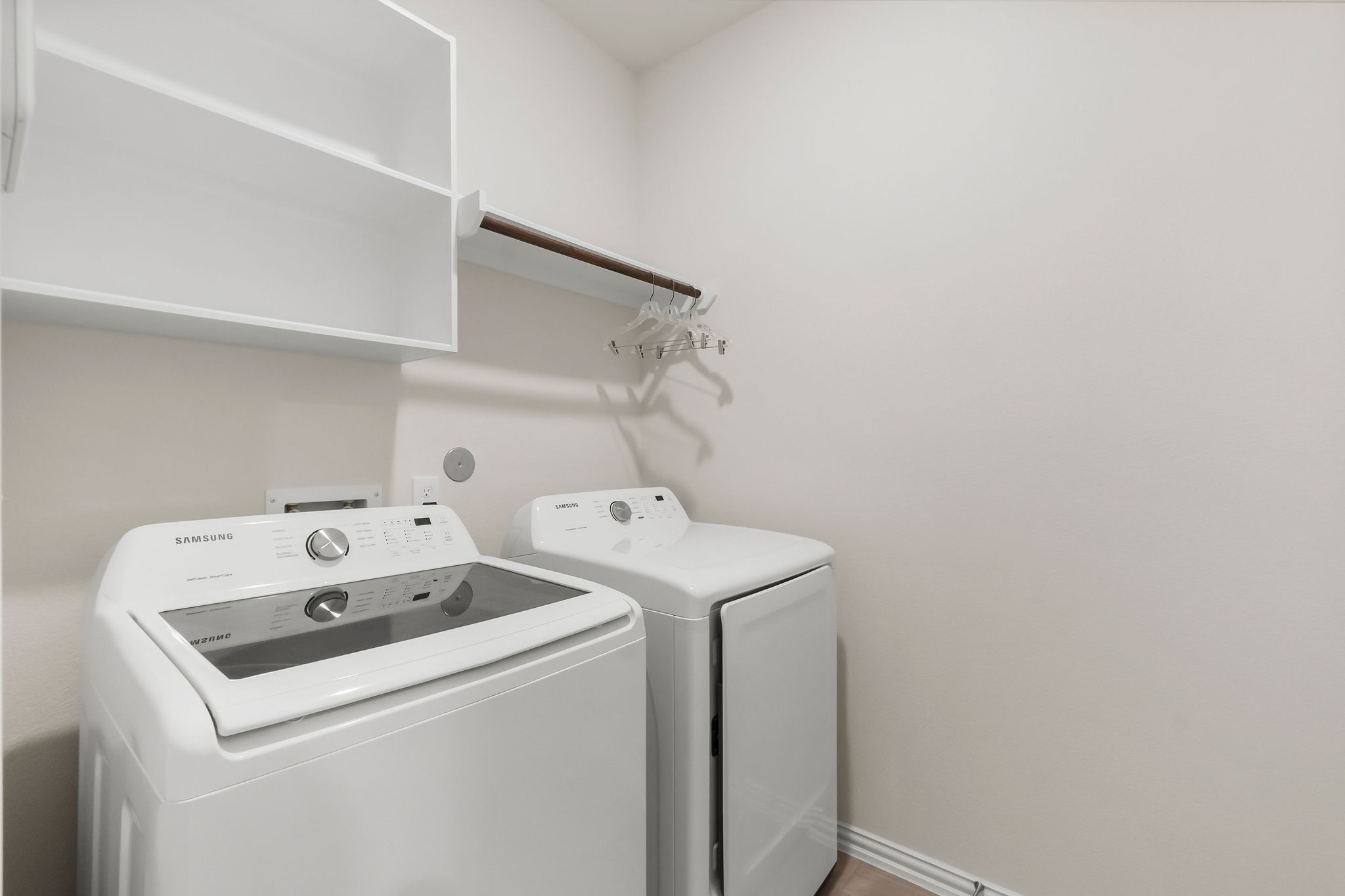 4420 Mimic Drive Spring, TX 77386 - Photo 17 of 40 a utility room with dryer and washer