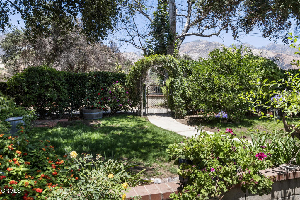 3624 Leilani Way Altadena, CA 91001 - Photo 14 of 18 a view of statue in the garden