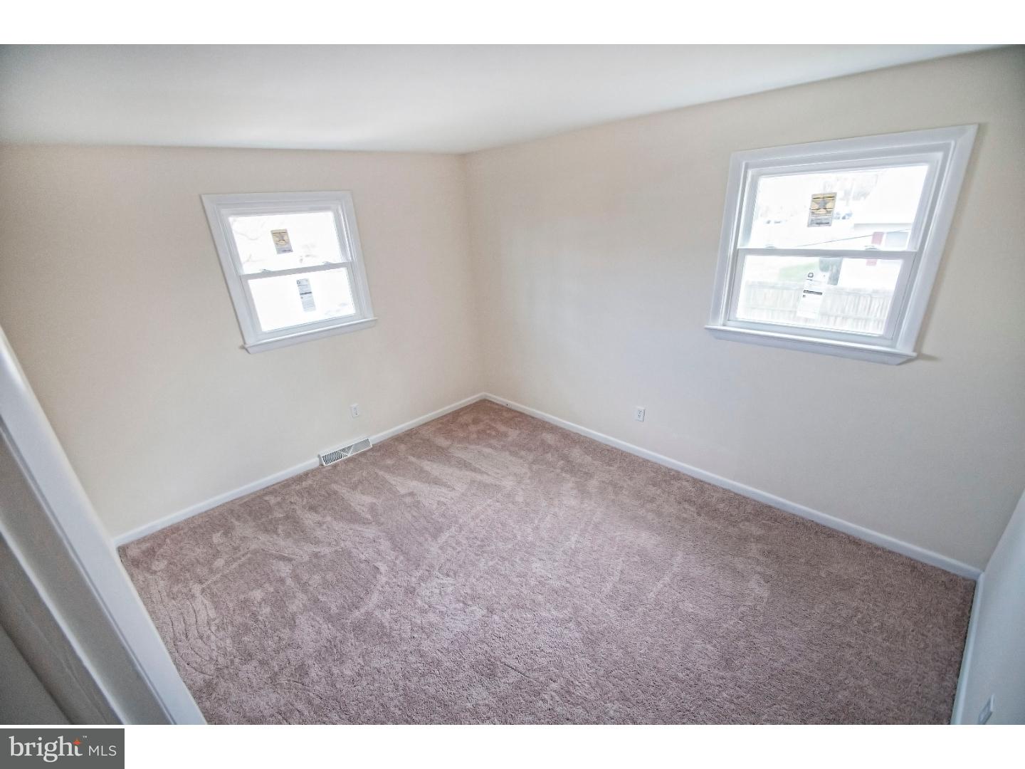 83 Boston Road Pennsville, NJ 08070 - Photo 12 of 24