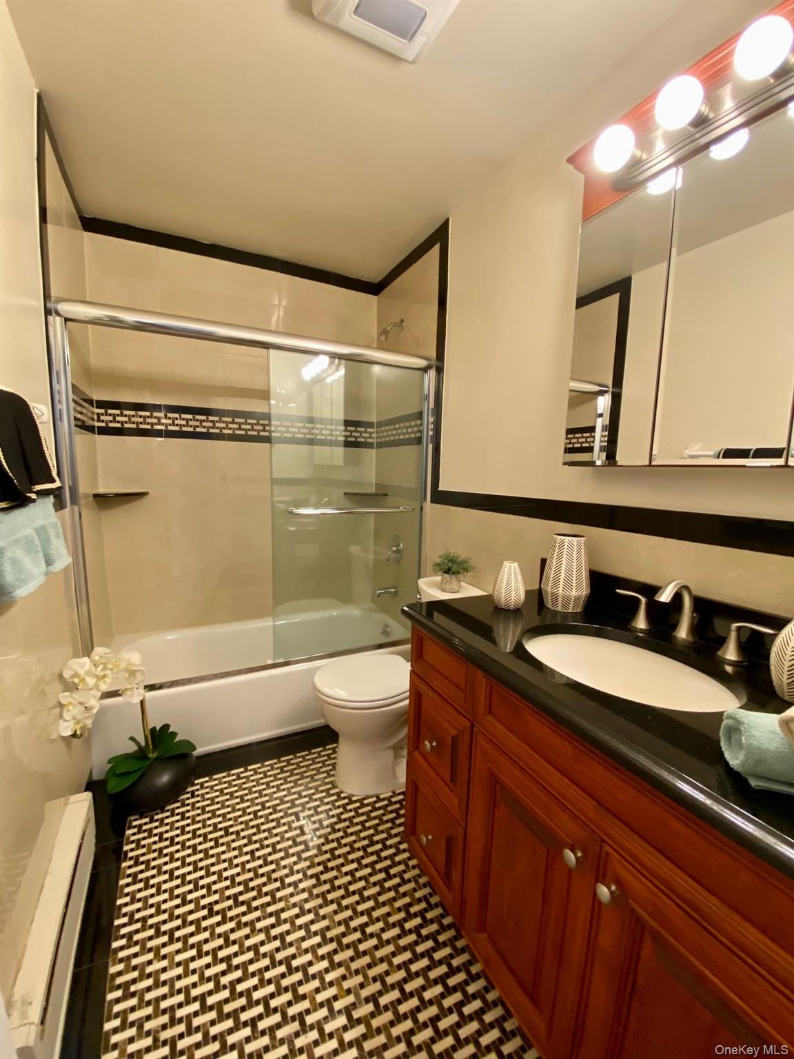 1314 Smithtown Avenue, Unit 48 Bohemia, NY 11716 - Photo 8 of 8