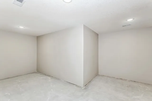 $420,000 | 4710 Elk Creek Drive, Bel Aire, KS 67226