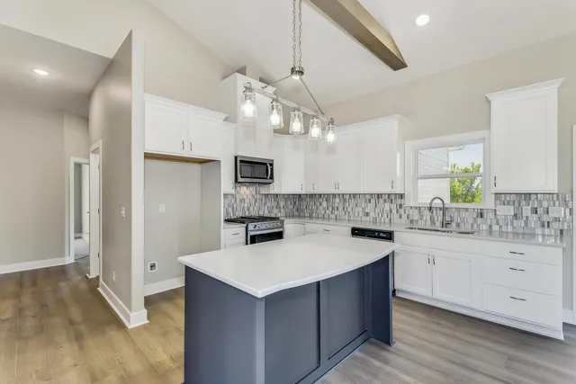 $420,000 | 4710 Elk Creek Drive, Bel Aire, KS 67226