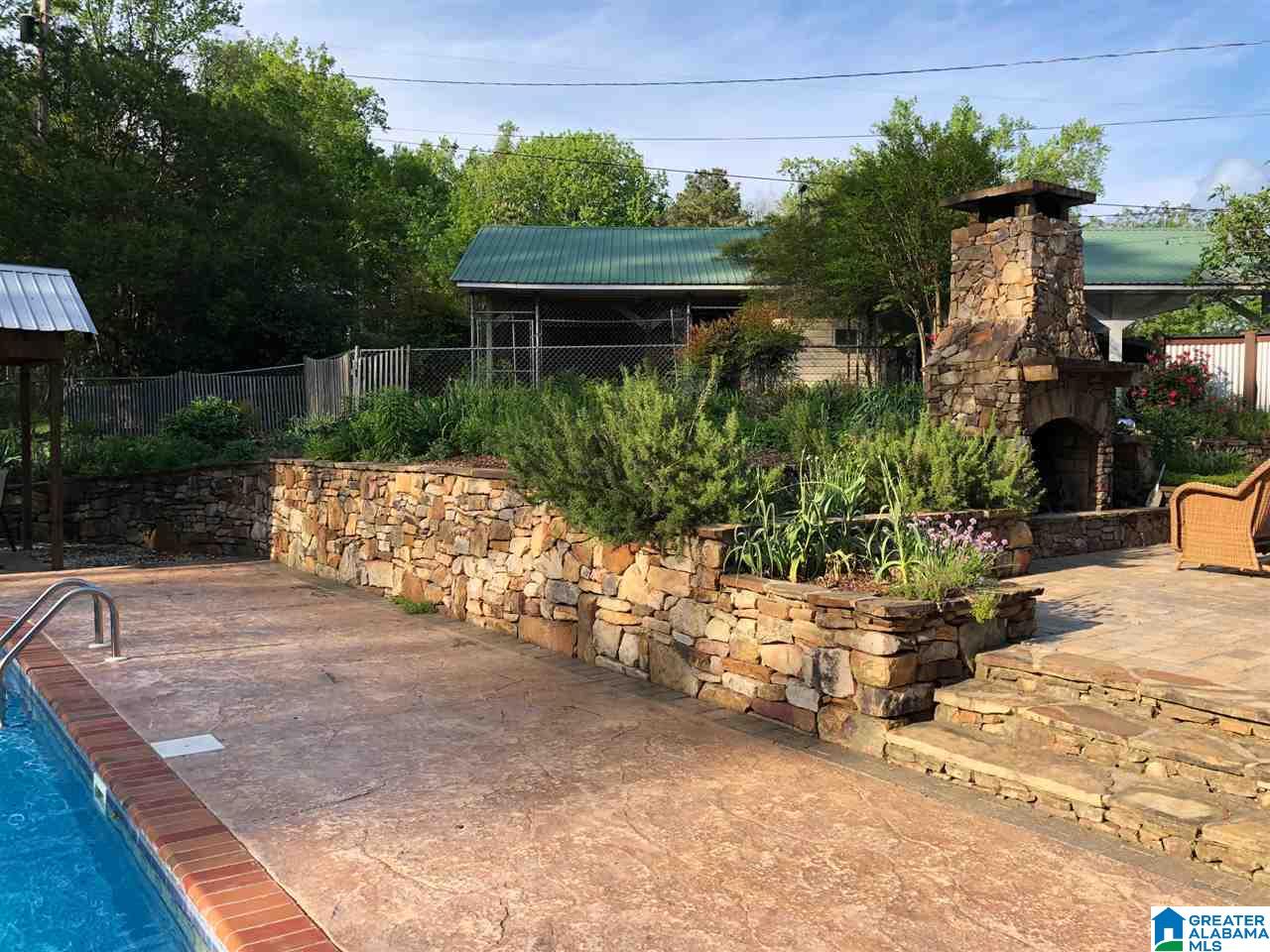 201 Holt Circle Hayden, AL 35079 - Photo 16 of 17