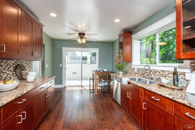 $999,000 | 225 Berna Avenue, Napa, CA 94559